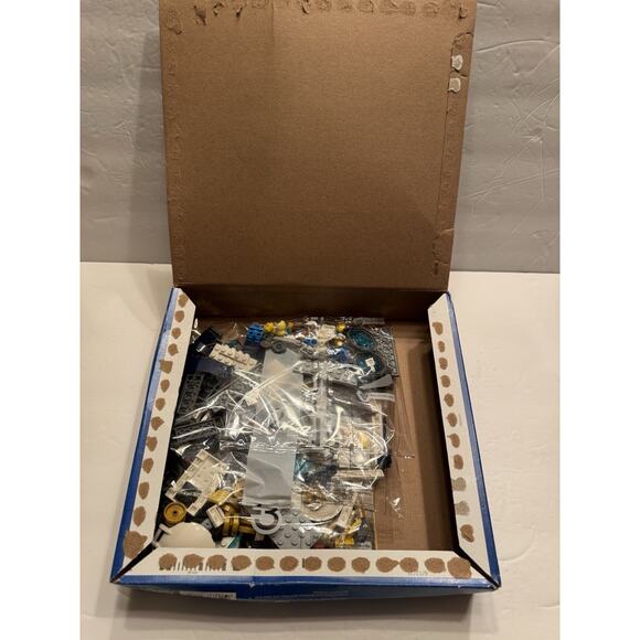 New Sealed Bag Damaged Box LEGO City Space Lunar Roving Vehicle Set 60348 Moon - Picture 2 of 11